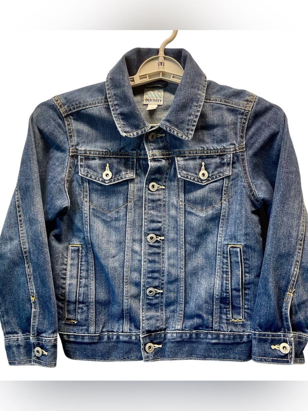 Old Navy Size M Denim Jacket Classic Button Down Front Dual Chest Pockets